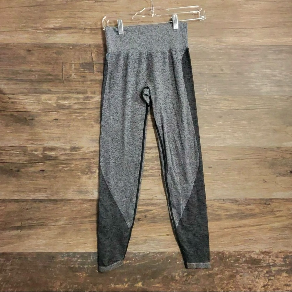 Victoria's Secret Pink Charcoal Gray Leggings